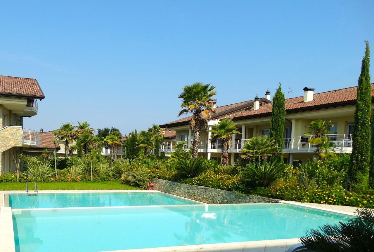 Phoenix Garda Hills Сирмионе Екстериор снимка