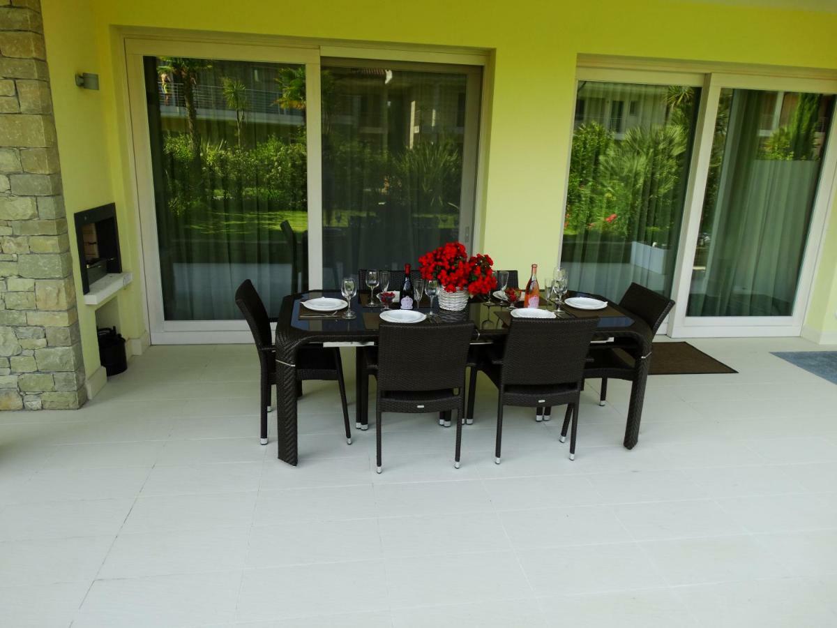 Phoenix Garda Hills Сирмионе Екстериор снимка